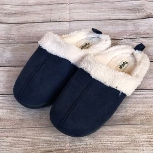 Rubber bottom Sherpa like lined slippers
